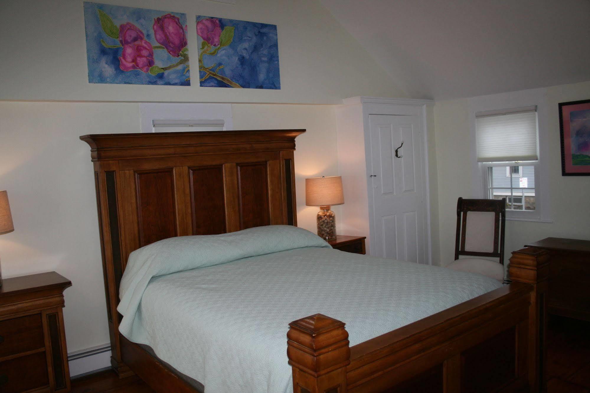 Shea'S Riverside Inn & Motel Essex المظهر الخارجي الصورة
